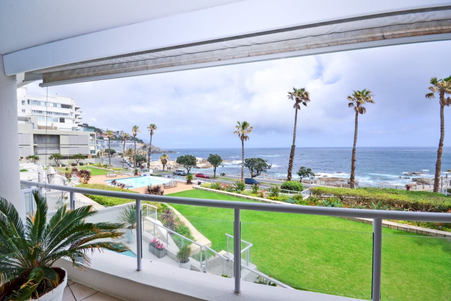 To Let 2 Bedroom Property for Rent in Bantry Bay Western Cape